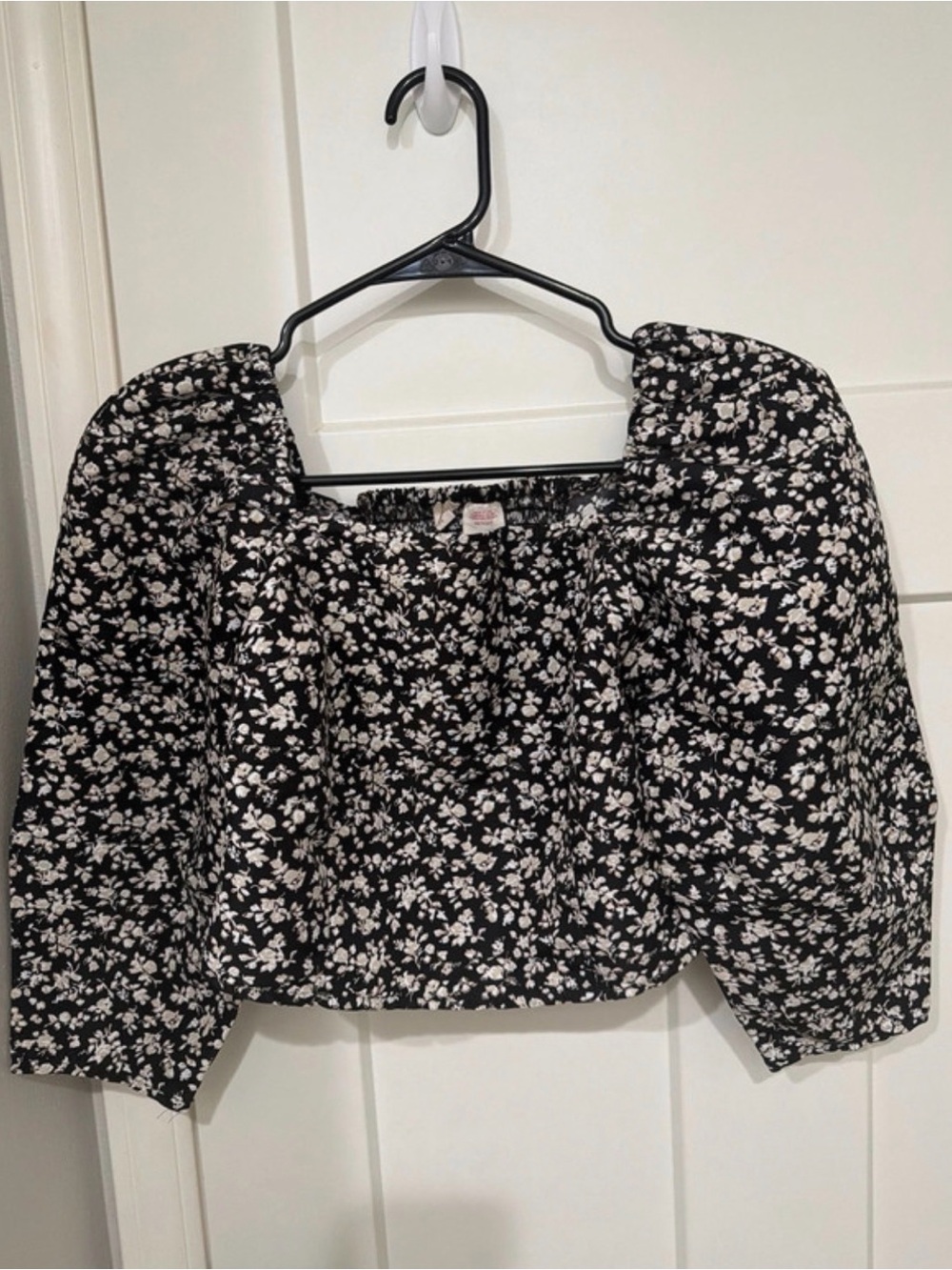 Levi's Black Floral Square-Neck Puff Sleeve Blouse